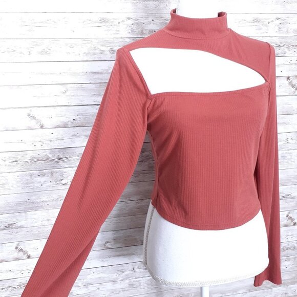 Ivin Ivin Cutout Top L Ribbed Mockneck Cropped 659 - Picture 2 of 5